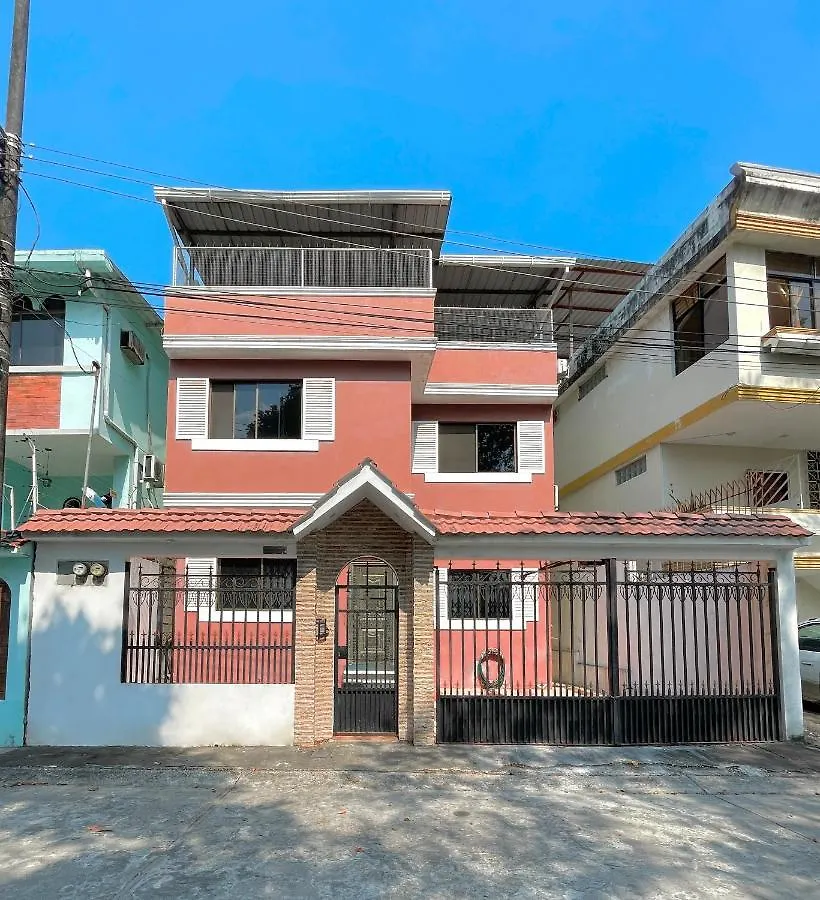 Casa Con Habitaciones Privadas Guayaquil 0*,