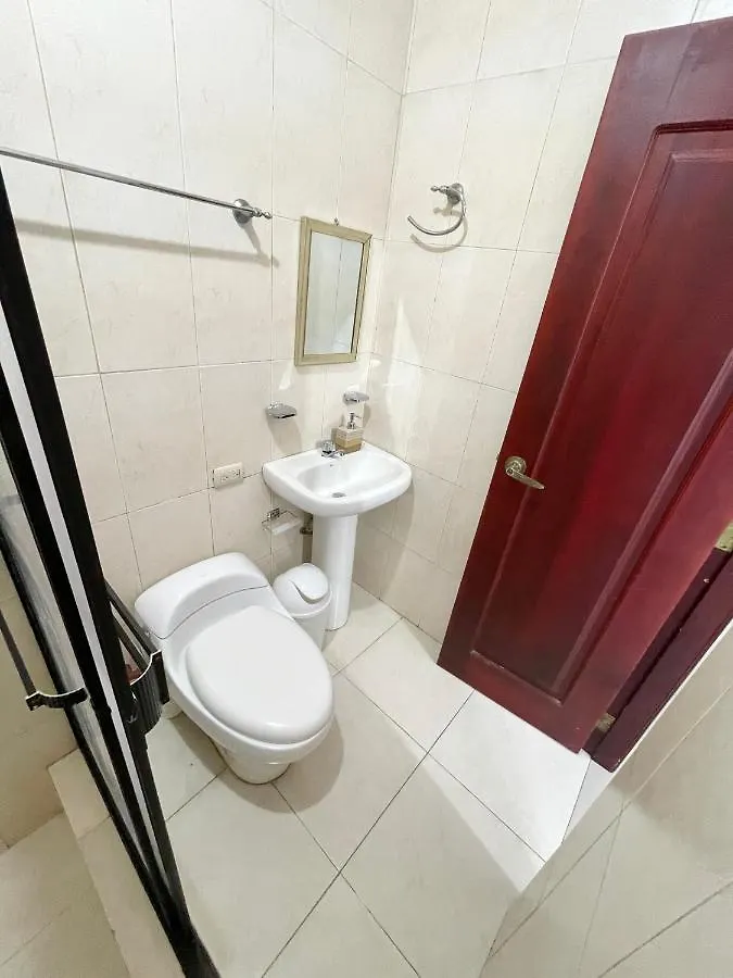 Casa Con Habitaciones Privadas Guayaquil 0*,  Ecuador