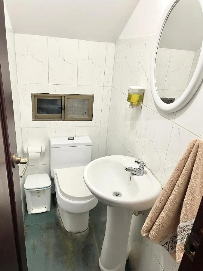 Casa Con Habitaciones Privadas Guayaquil Ecuador