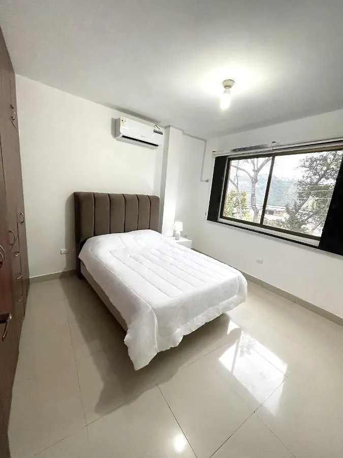 Habitación en casa particular Casa Con Habitaciones Privadas Guayaquil